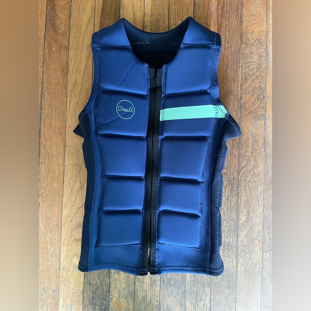O’neill Women’s Bahia Comp Vest/ Watersports life vest French Navy/ Abyss Size 6